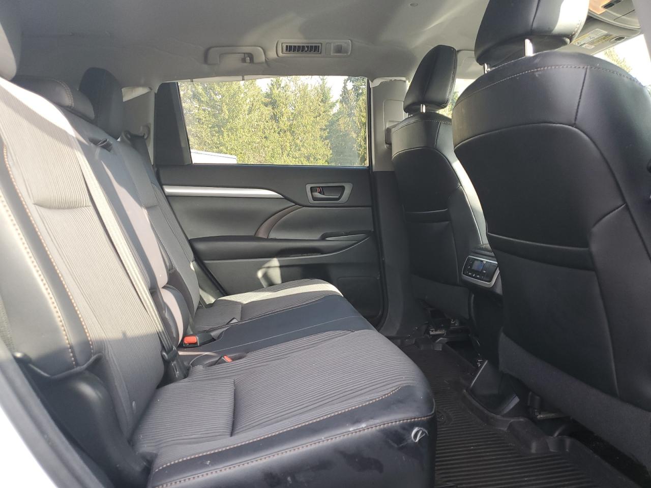 TOYOTA HIGHLANDER LE