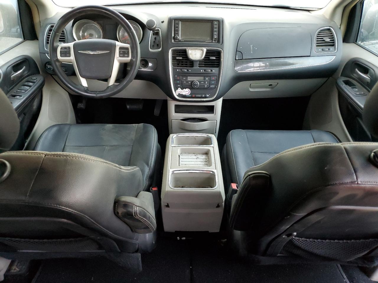 CHRYSLER TOWN & COUNTRY TOURING