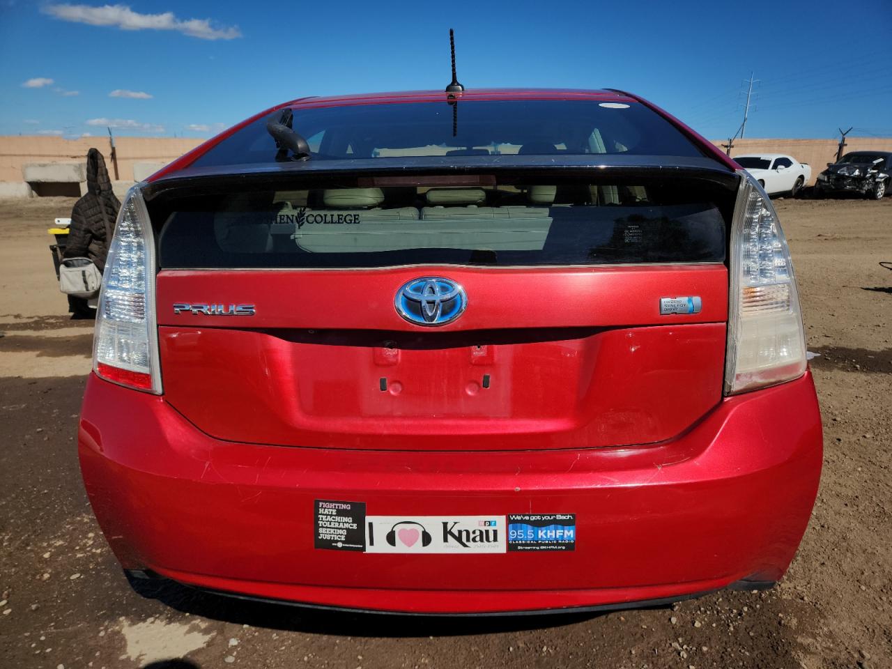 TOYOTA PRIUS