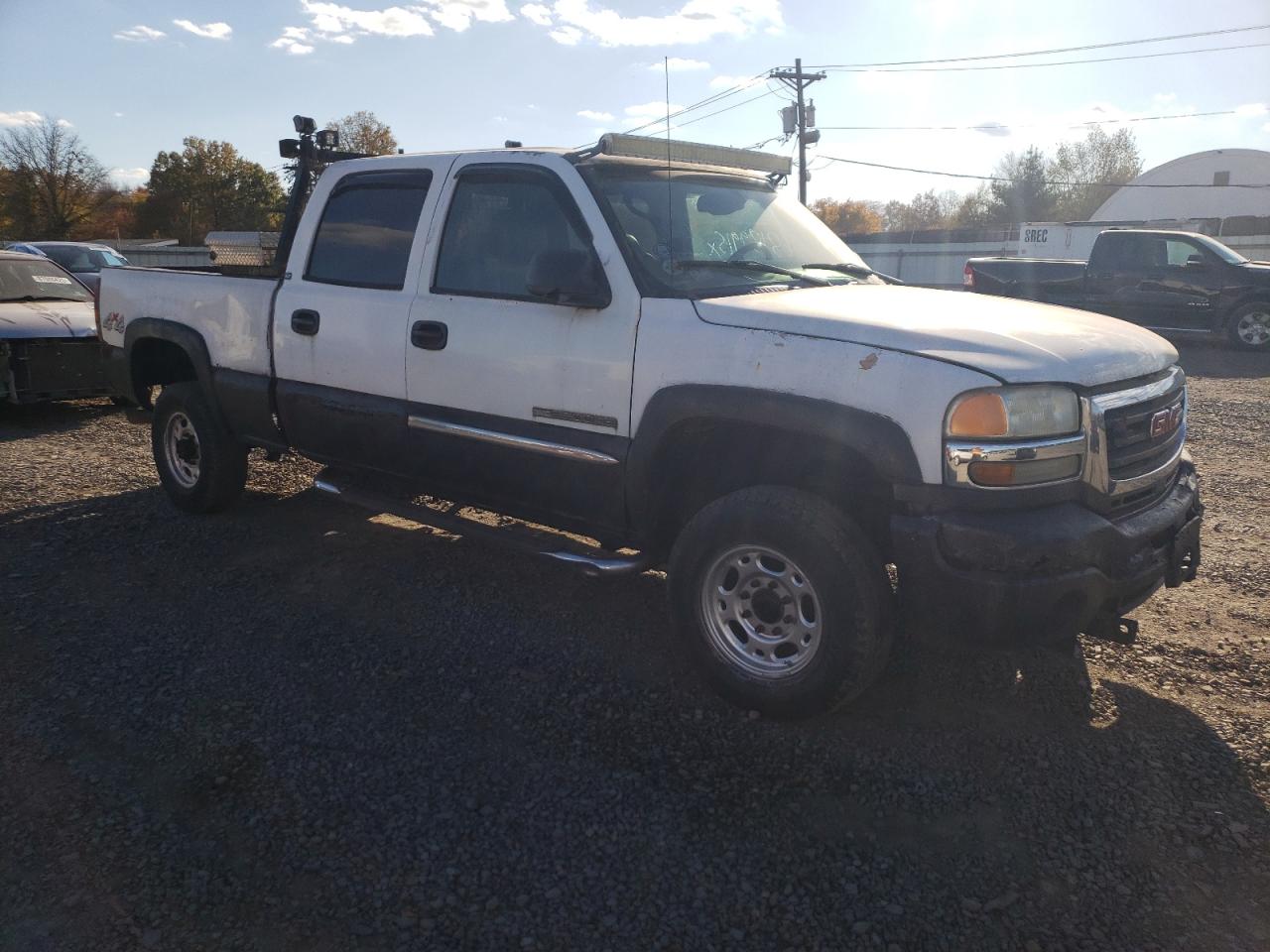 Lot #3274704803 2005 GMC SIERRA K25
