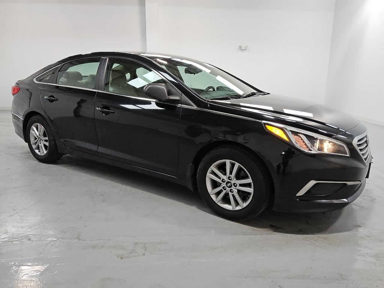 Lot #3311501248 2016 HYUNDAI SONATA SE
