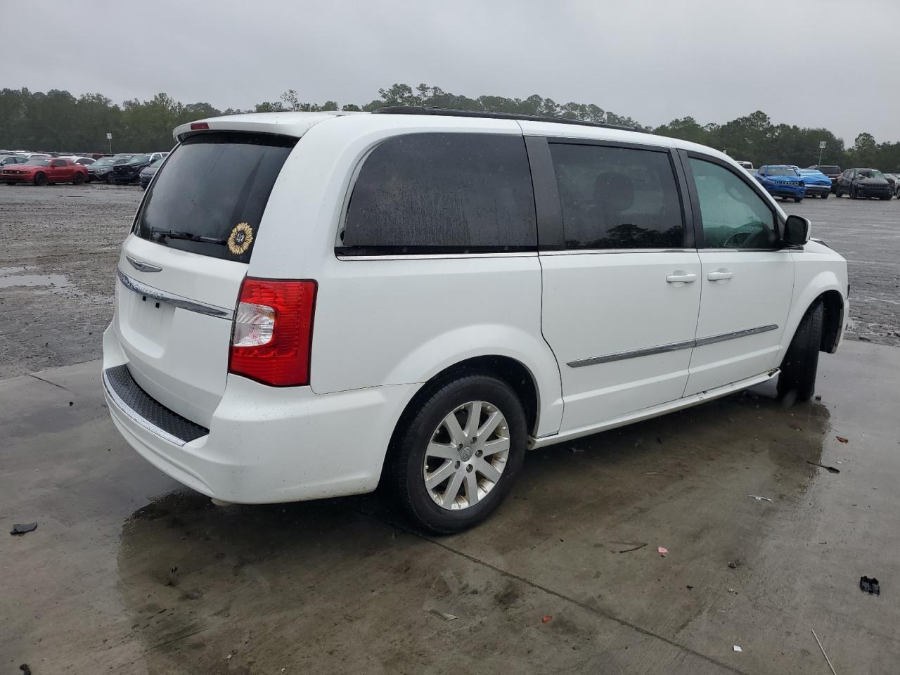 CHRYSLER TOWN & COUNTRY TOURING