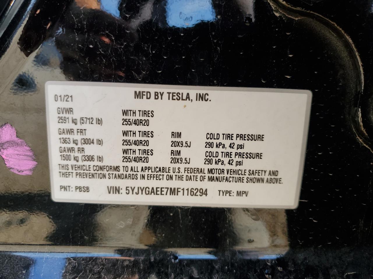TESLA MODEL Y
