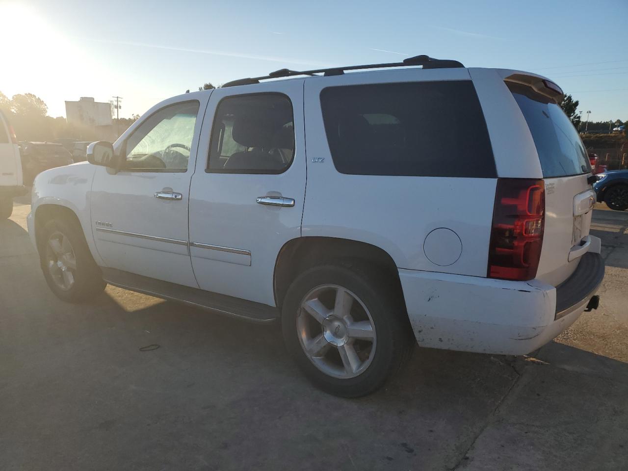 CHEVROLET TAHOE C1500 LTZ
