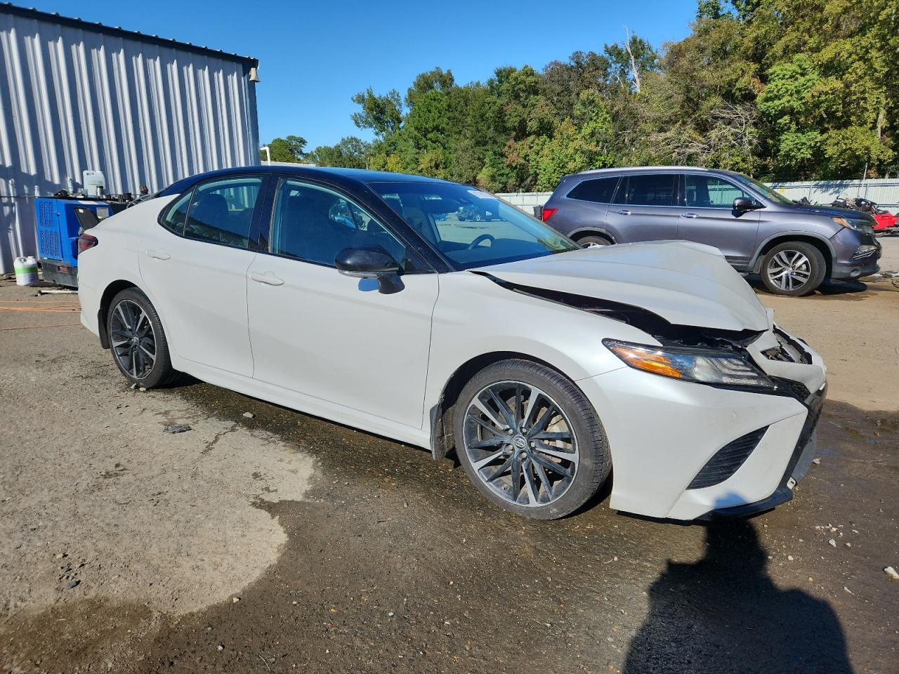TOYOTA CAMRY XSE