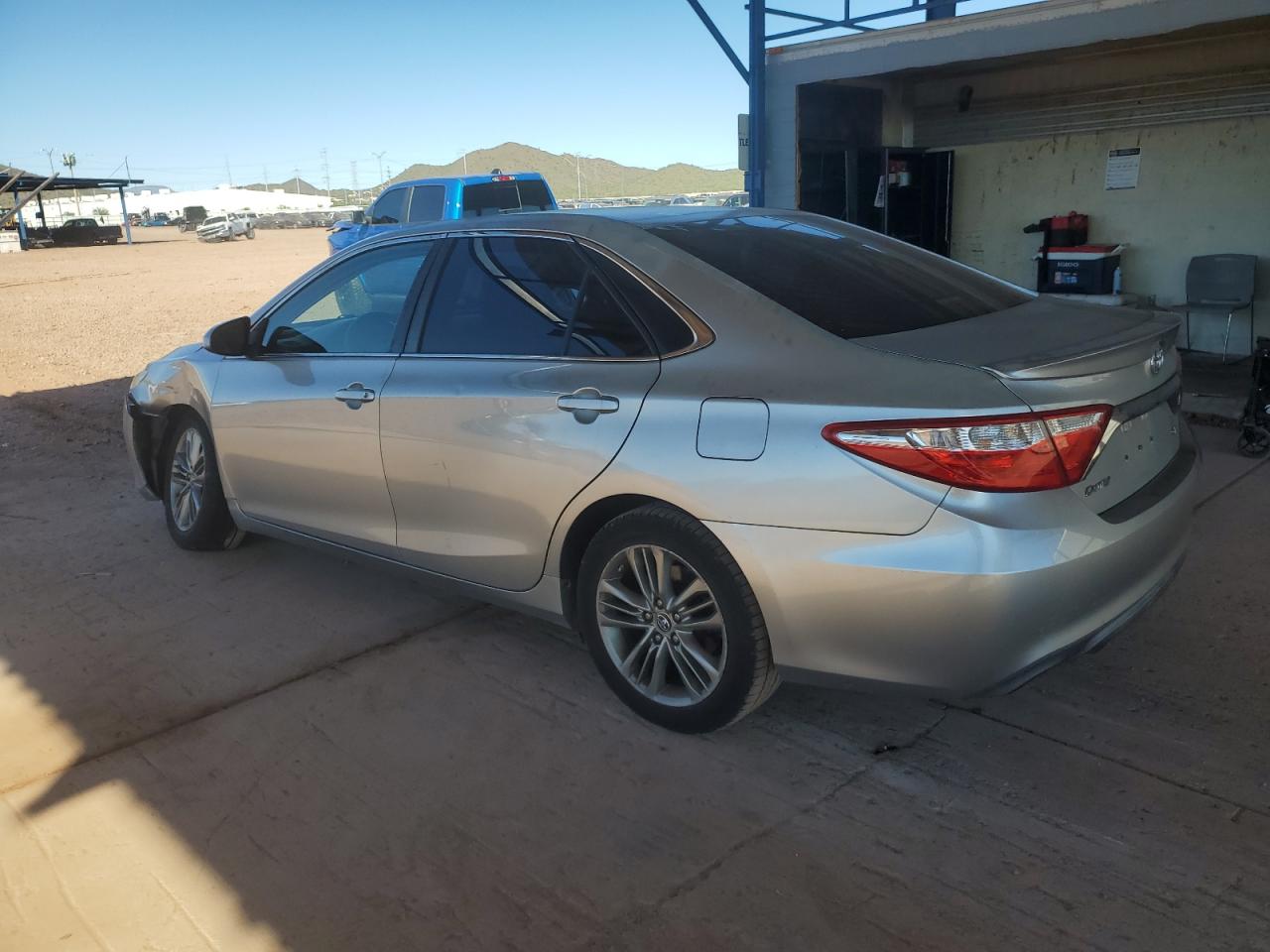 TOYOTA CAMRY LE