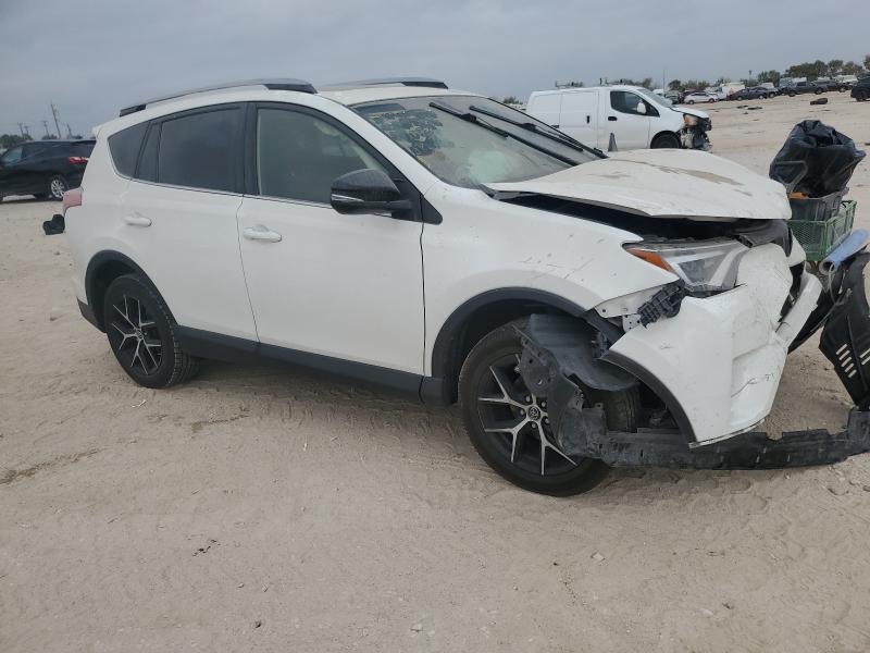 2018 TOYOTA RAV4 SE JTMNFREV4JJ205068