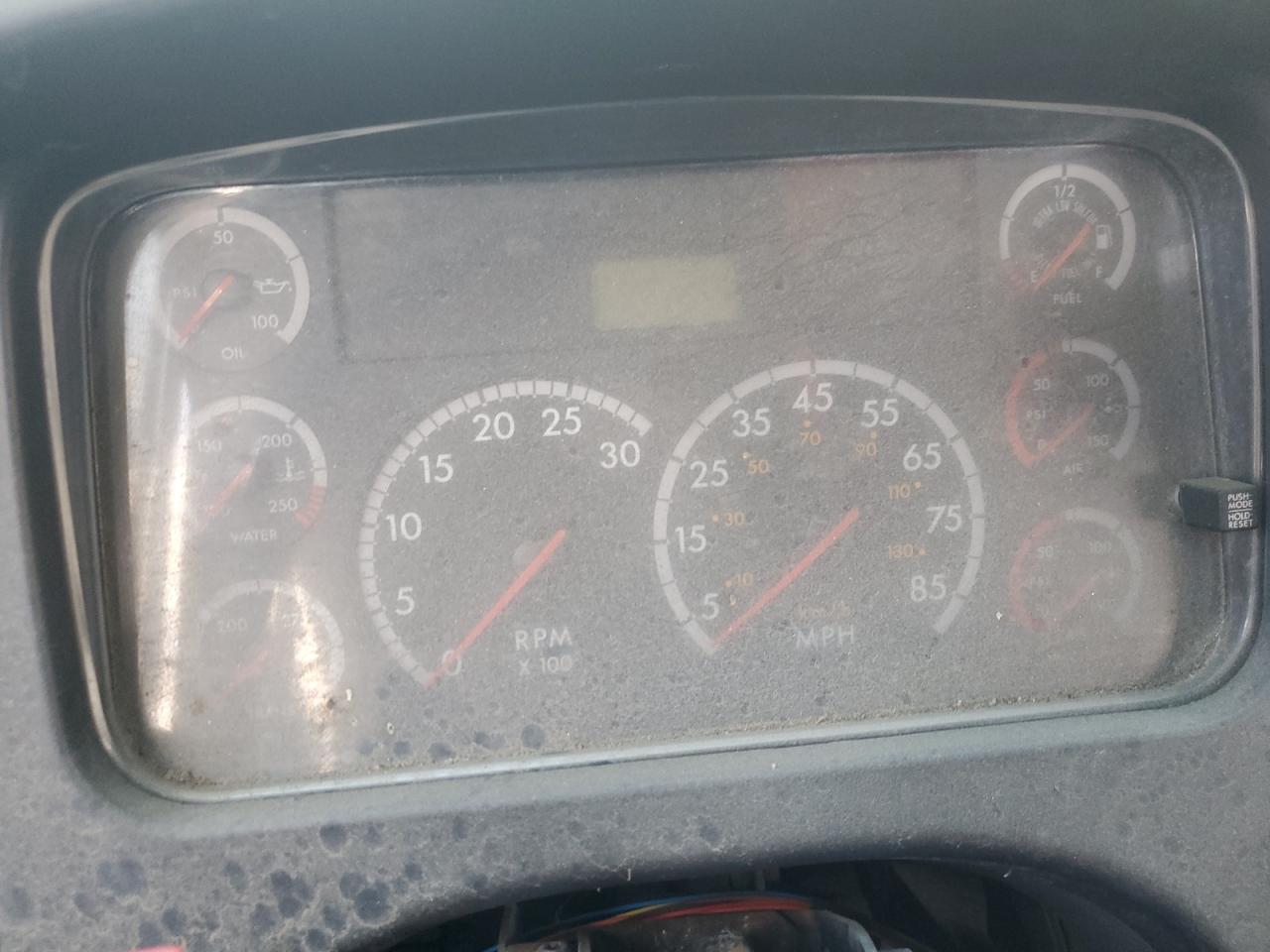 Lot #3273801357 2011 THOMAS SAF-T-LINER C2