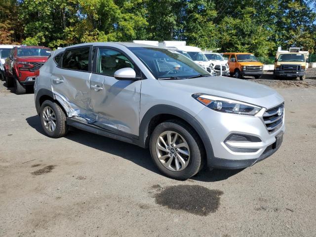 2018 HYUNDAI TUCSON SE KM8J2CA47JU624983