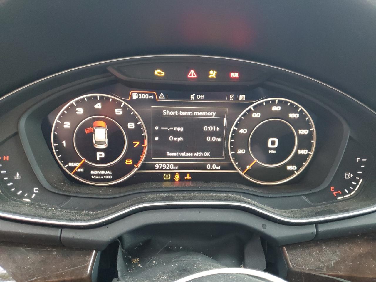 AUDI Q5 PREMIUM PLUS