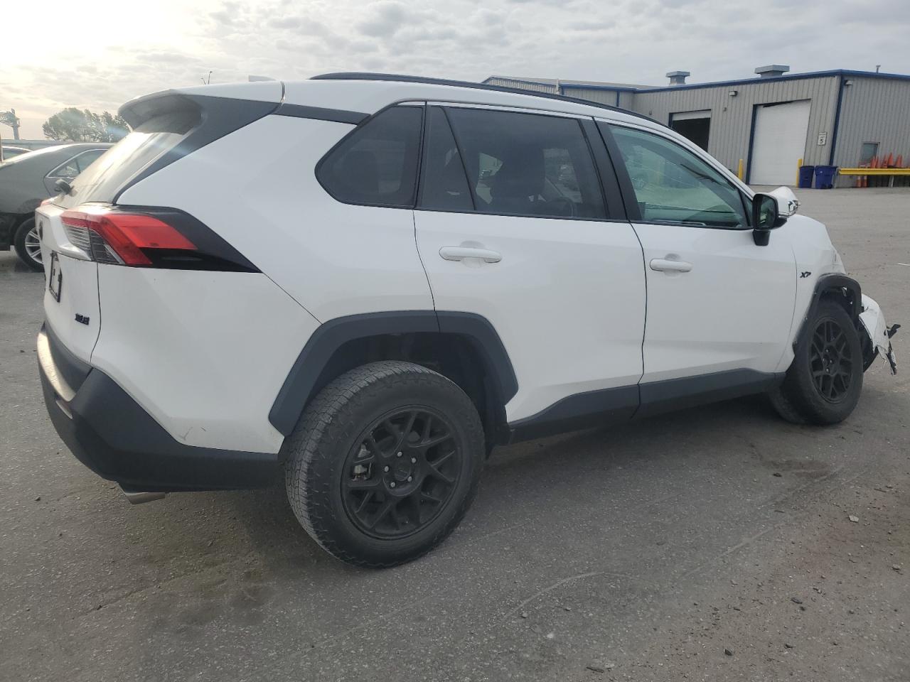 TOYOTA RAV4 XLE