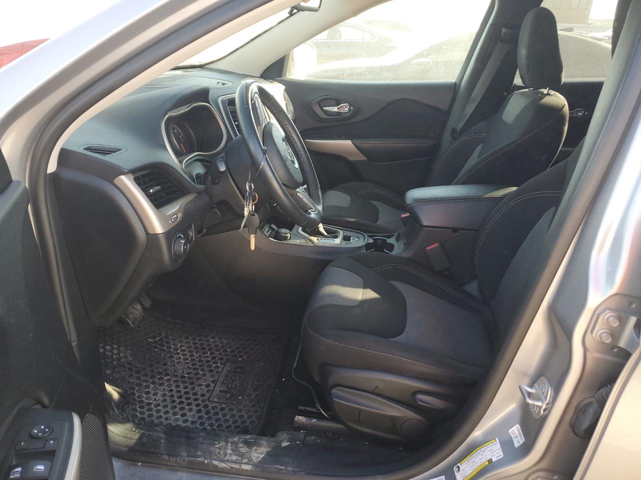 JEEP GRAND CHEROKEE LATITUDE