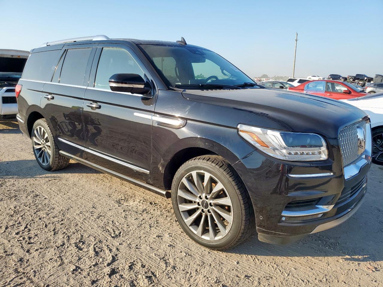 LINCOLN NAVIGATOR RESERVE