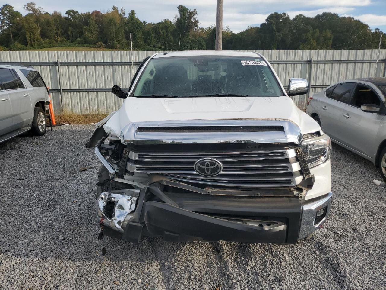 TOYOTA TUNDRA CREWMAX LIMITED