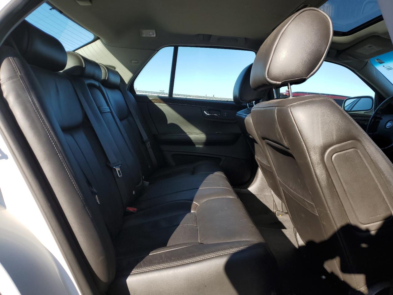 CADILLAC DTS LUXURY COLLECTION