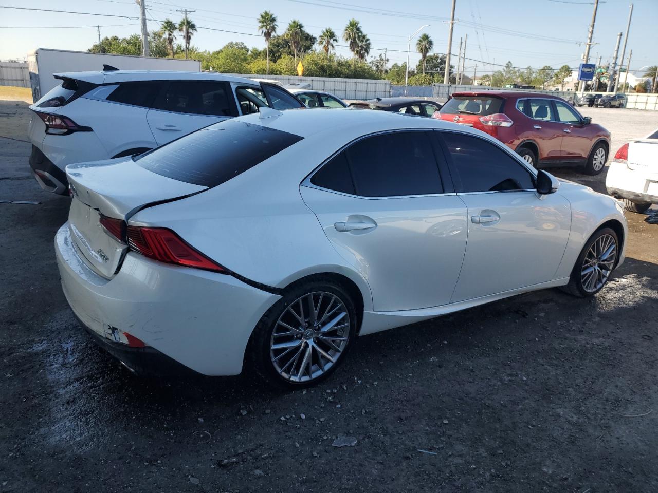 LEXUS IS 200T