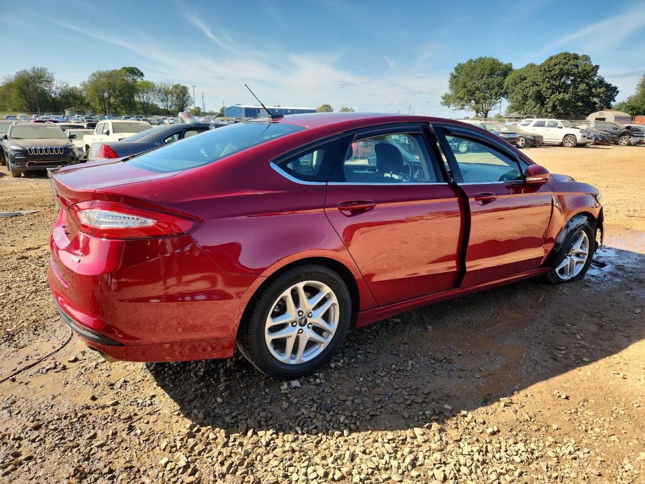 FORD FUSION SE