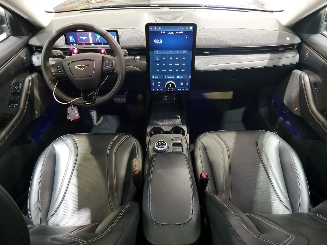 FORD MUSTANG PREMIUM