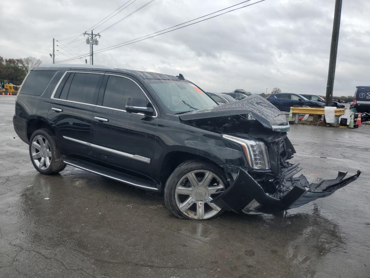 CADILLAC ESCALADE LUXURY