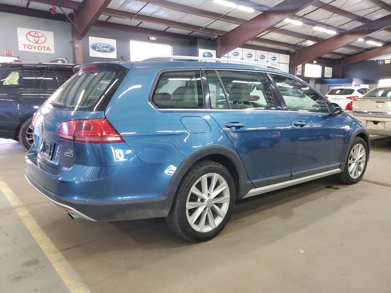 VOLKSWAGEN GOLF ALLTRACK S