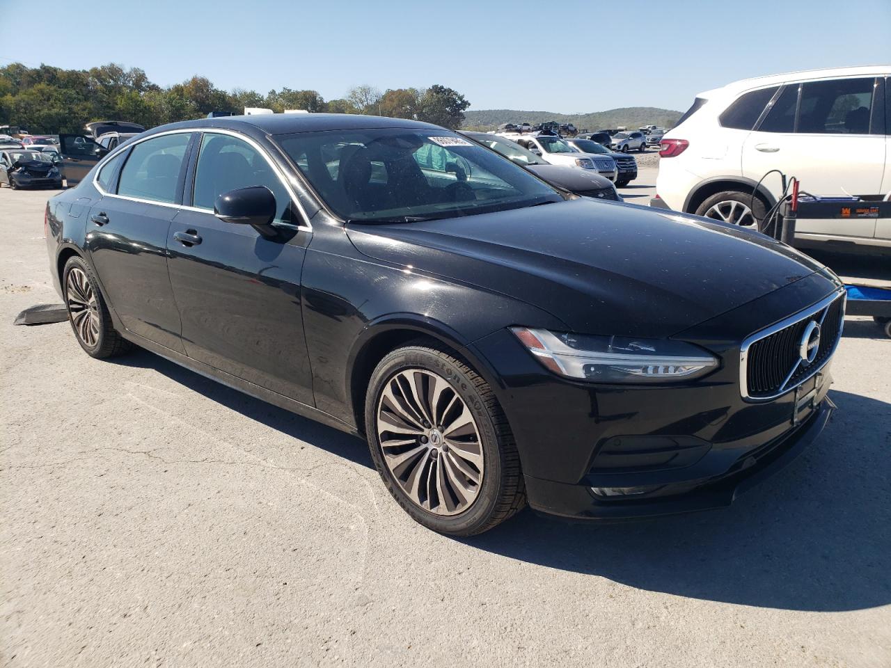 VOLVO S90 T6 MOMENTUM