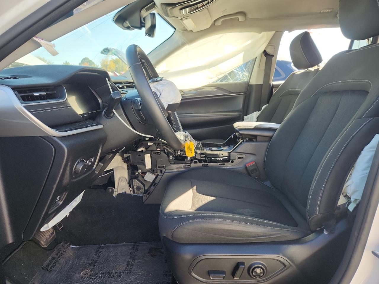 JEEP GRAND CHEROKEE LAREDO