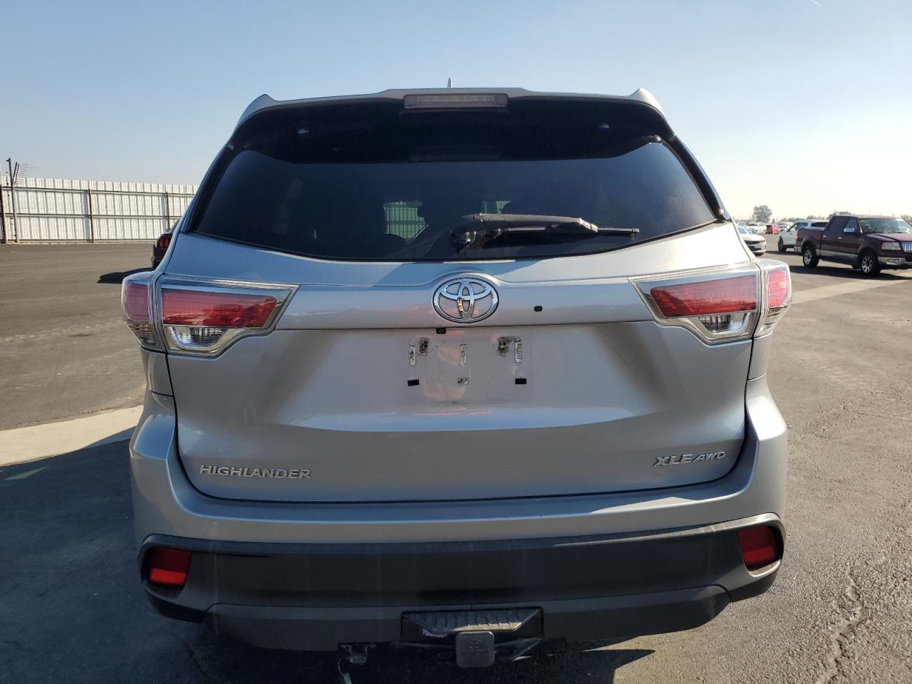 TOYOTA HIGHLANDER XLE