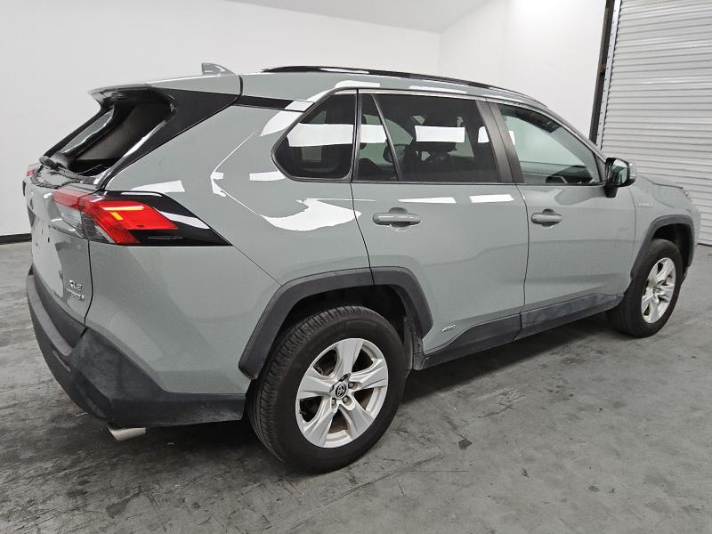 2021 TOYOTA RAV4 XLE - 4T3RWRFV3MU028065