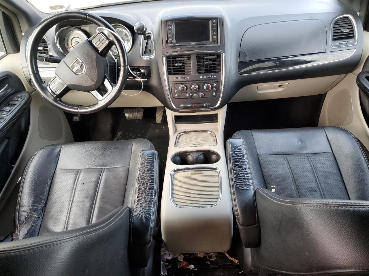 Lot #3310426971 2019 DODGE GRAND CARA