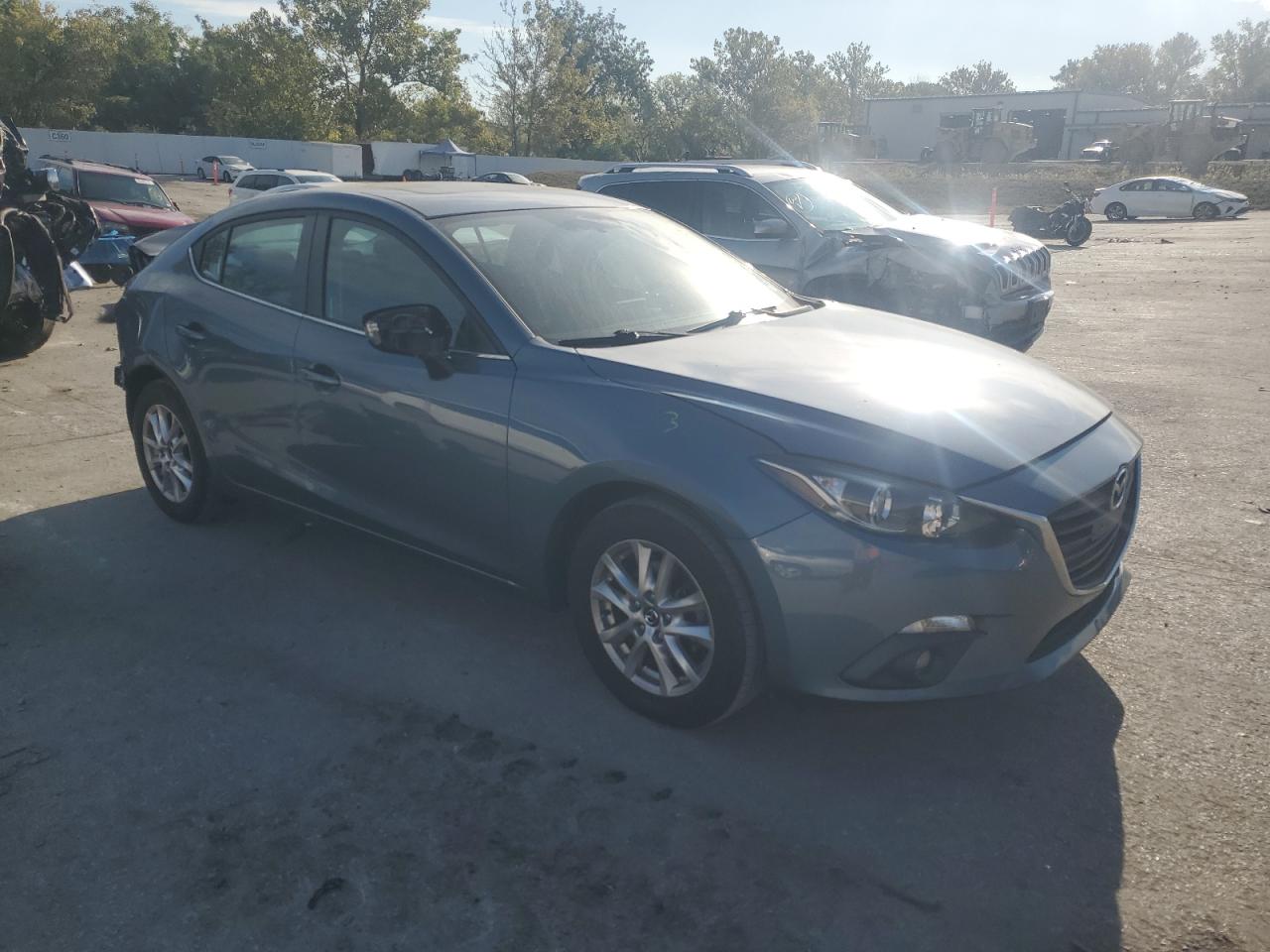 MAZDA 3 TOURING