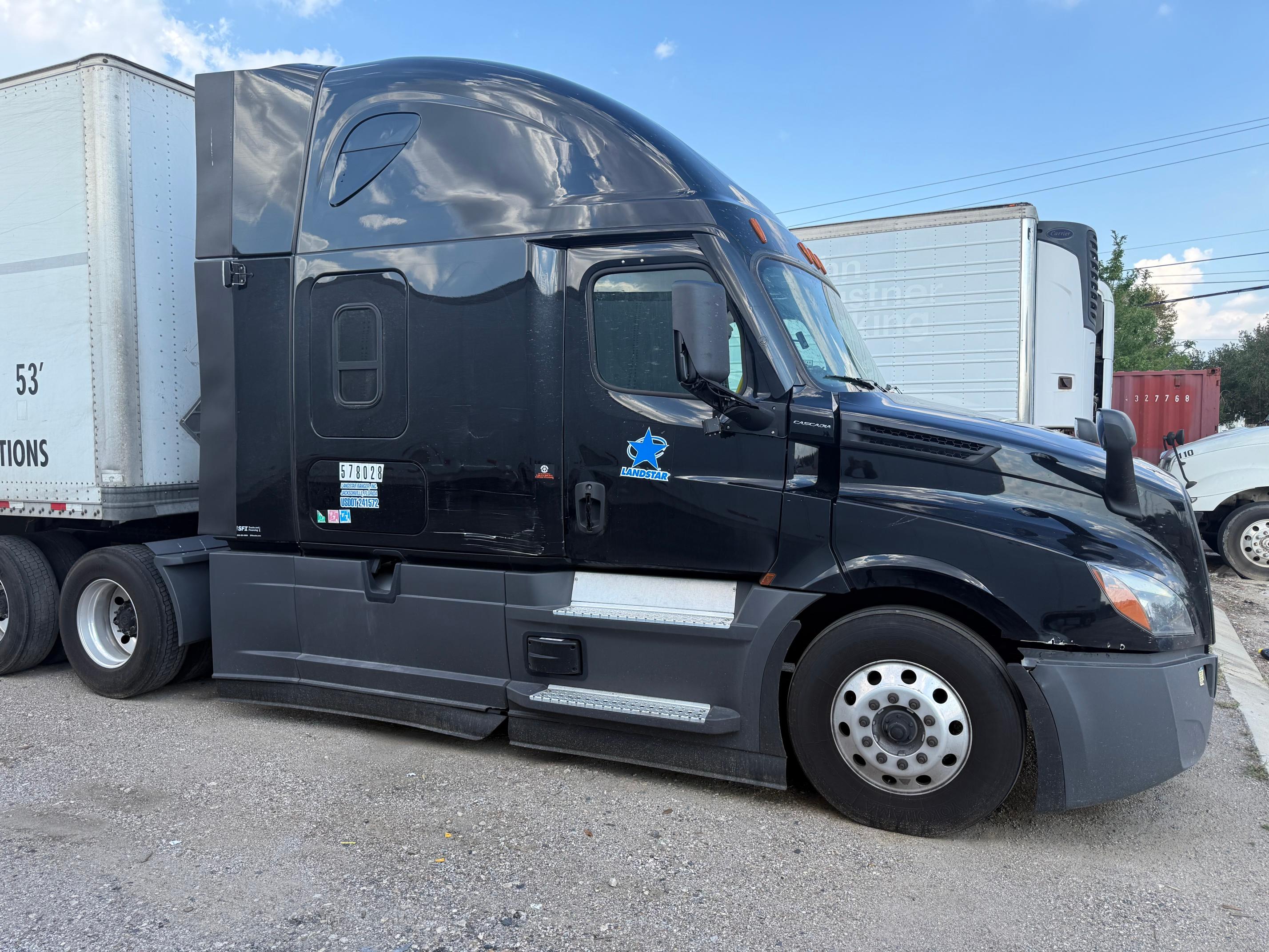 Global Auto Auctions: 2024 FREIGHTLINER CASCADIA 1
