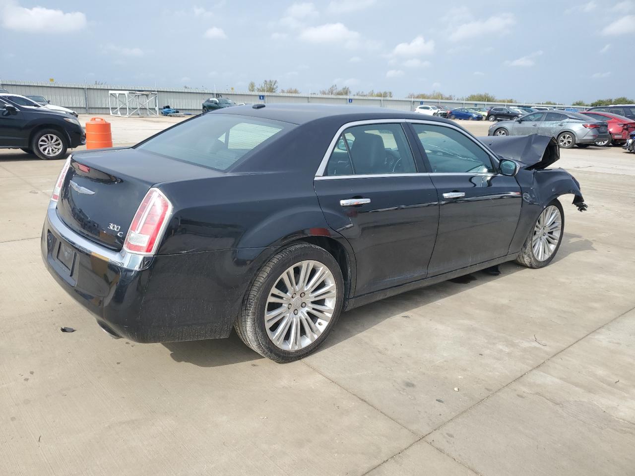 Lot #3317148007 2011 CHRYSLER 300C