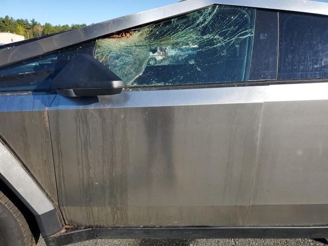 2024 TESLA CYBERTRUCK #3297978790