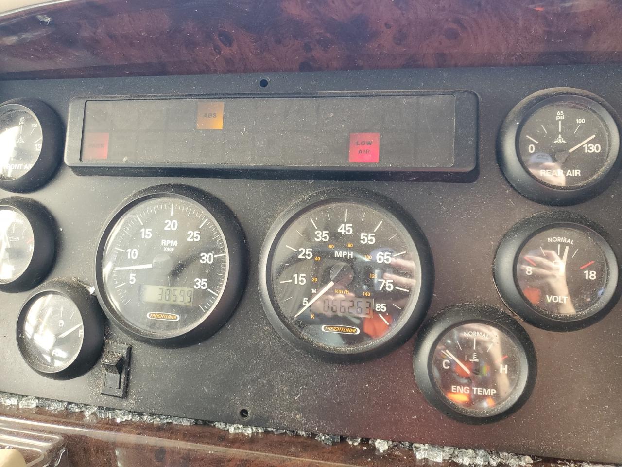 Lot #3287722173 2001 FLEETWOOD DISCOVERY