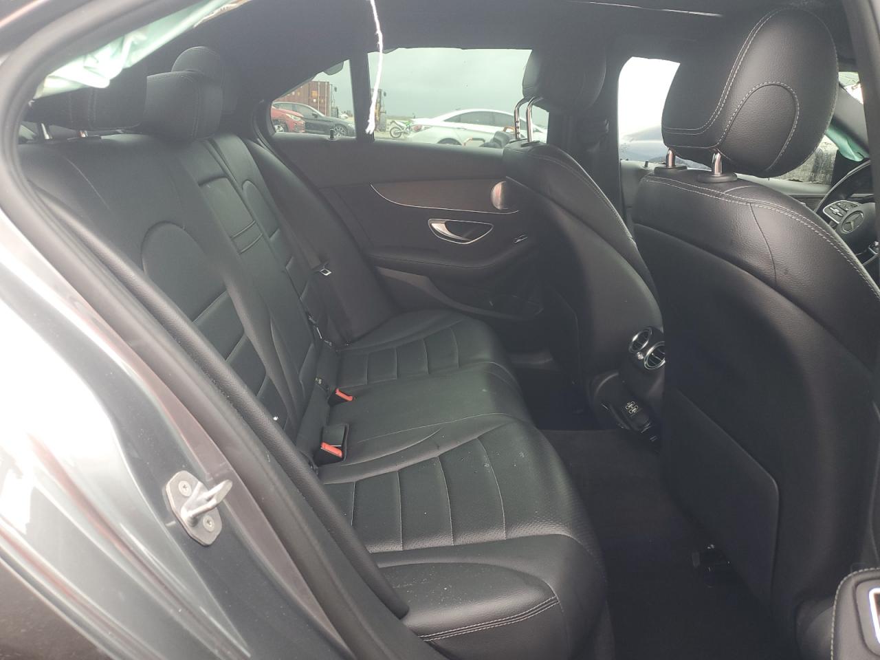 MERCEDES-BENZ C-CLASS 300