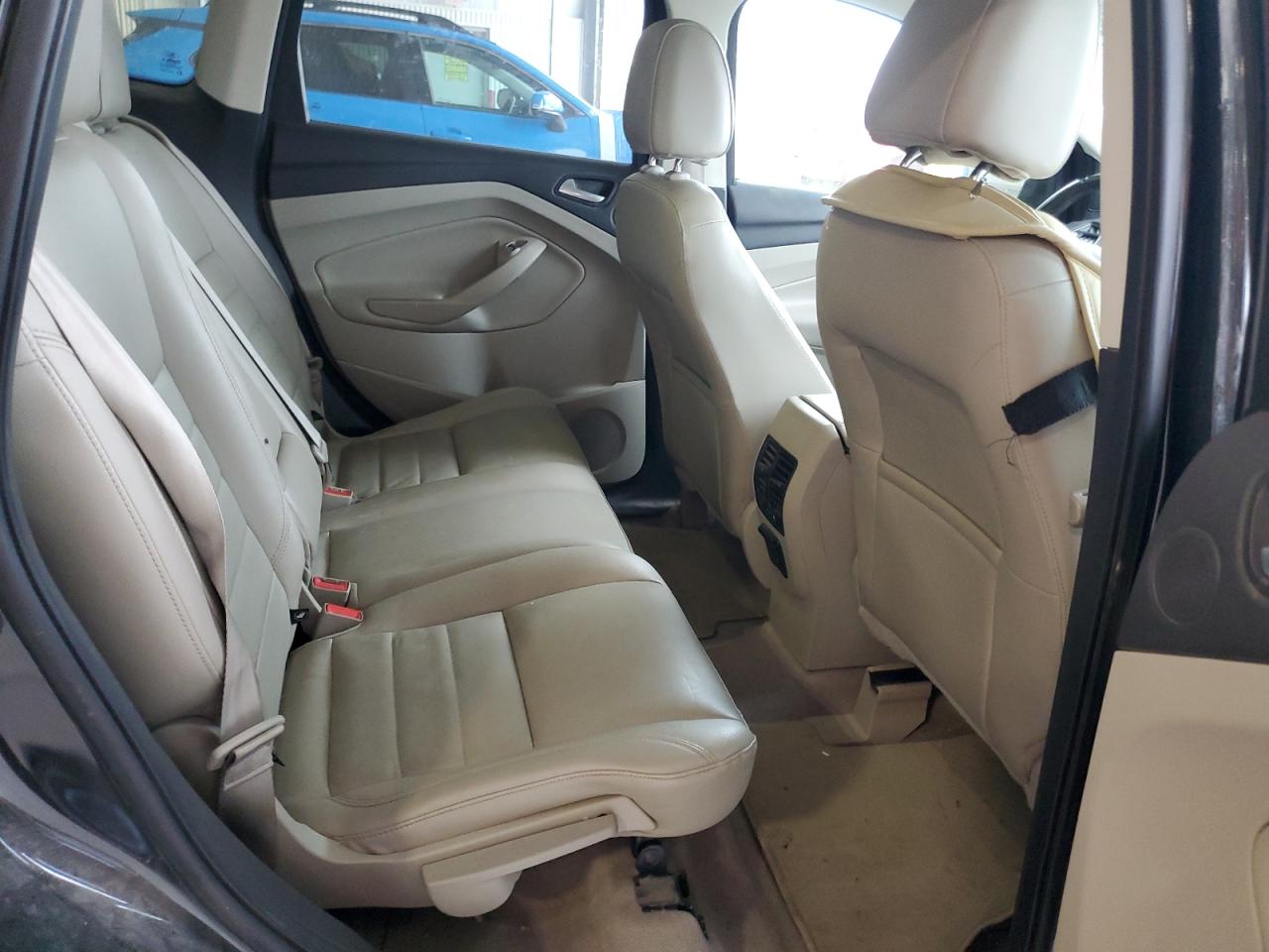 FORD ESCAPE TITANIUM