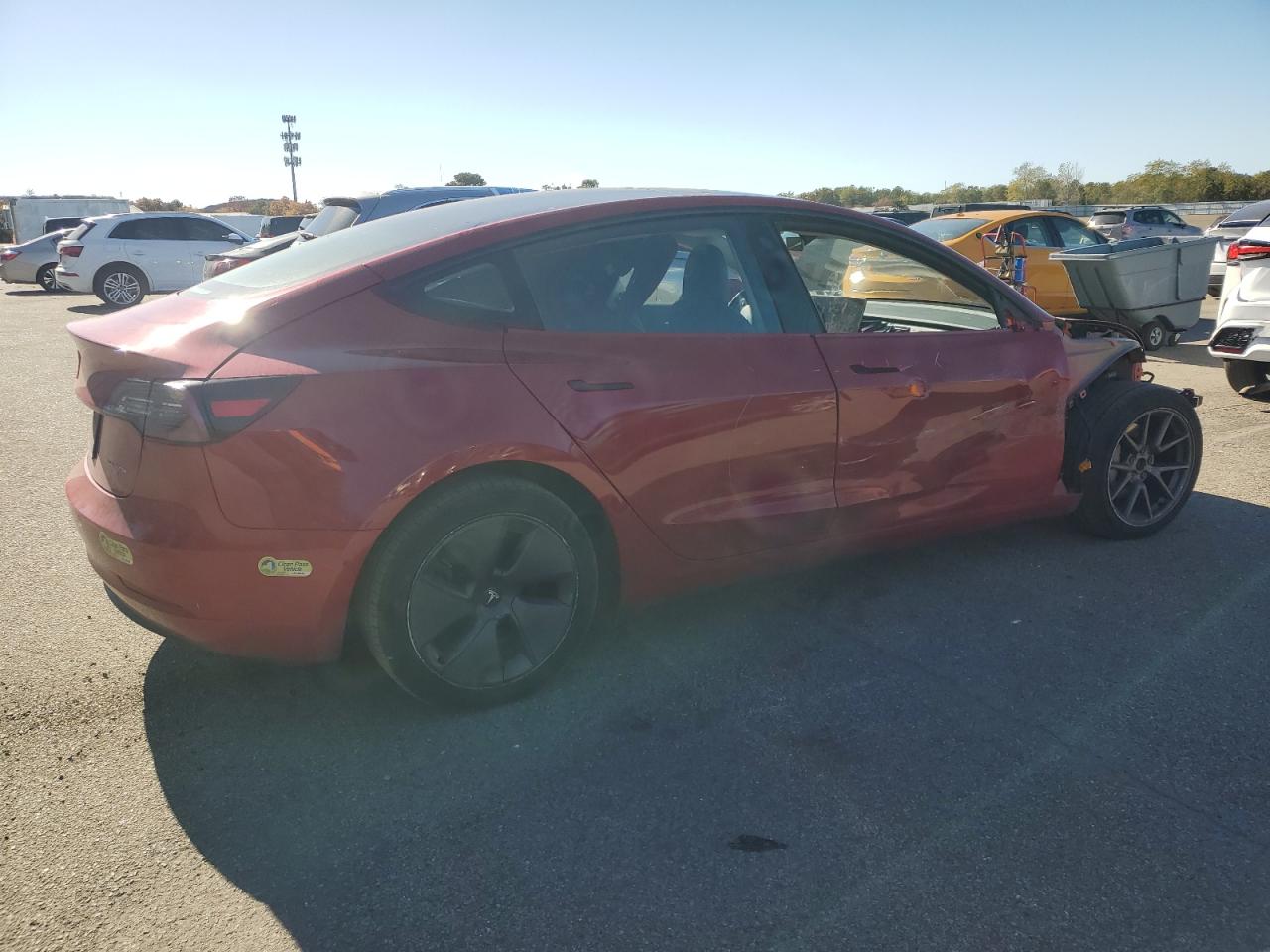 TESLA MODEL 3