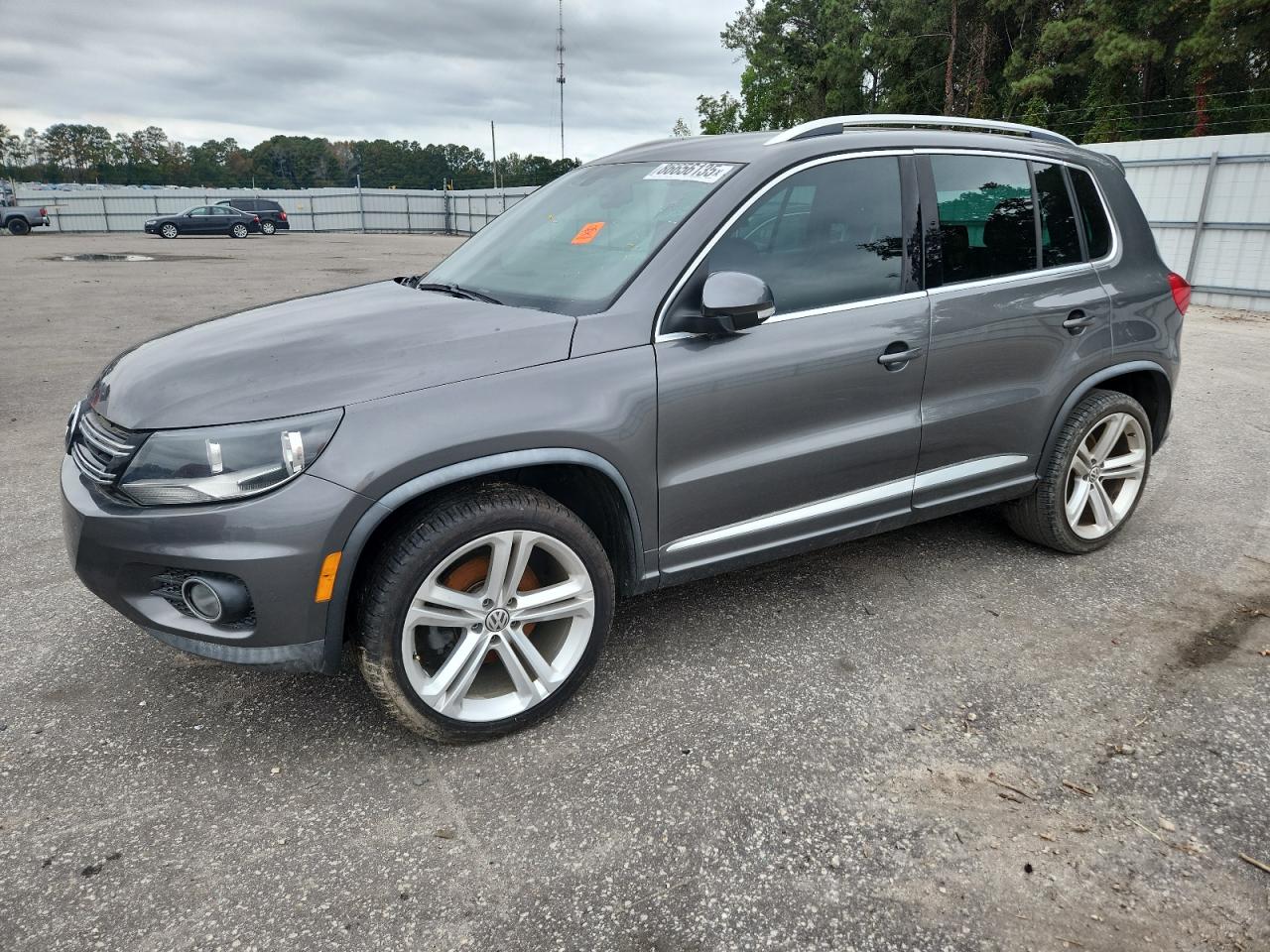 VOLKSWAGEN TIGUAN S
