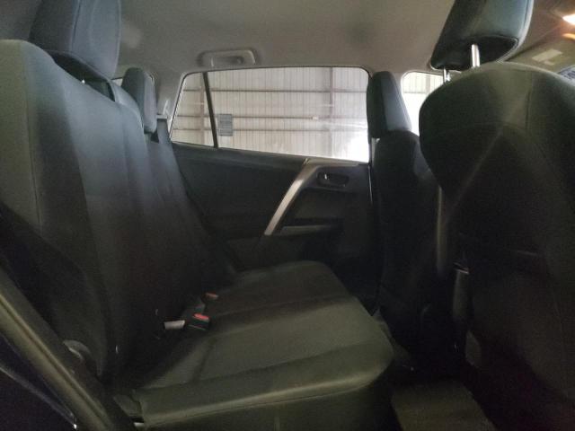 2018 TOYOTA RAV4 LE JTMZFREV9JJ724196