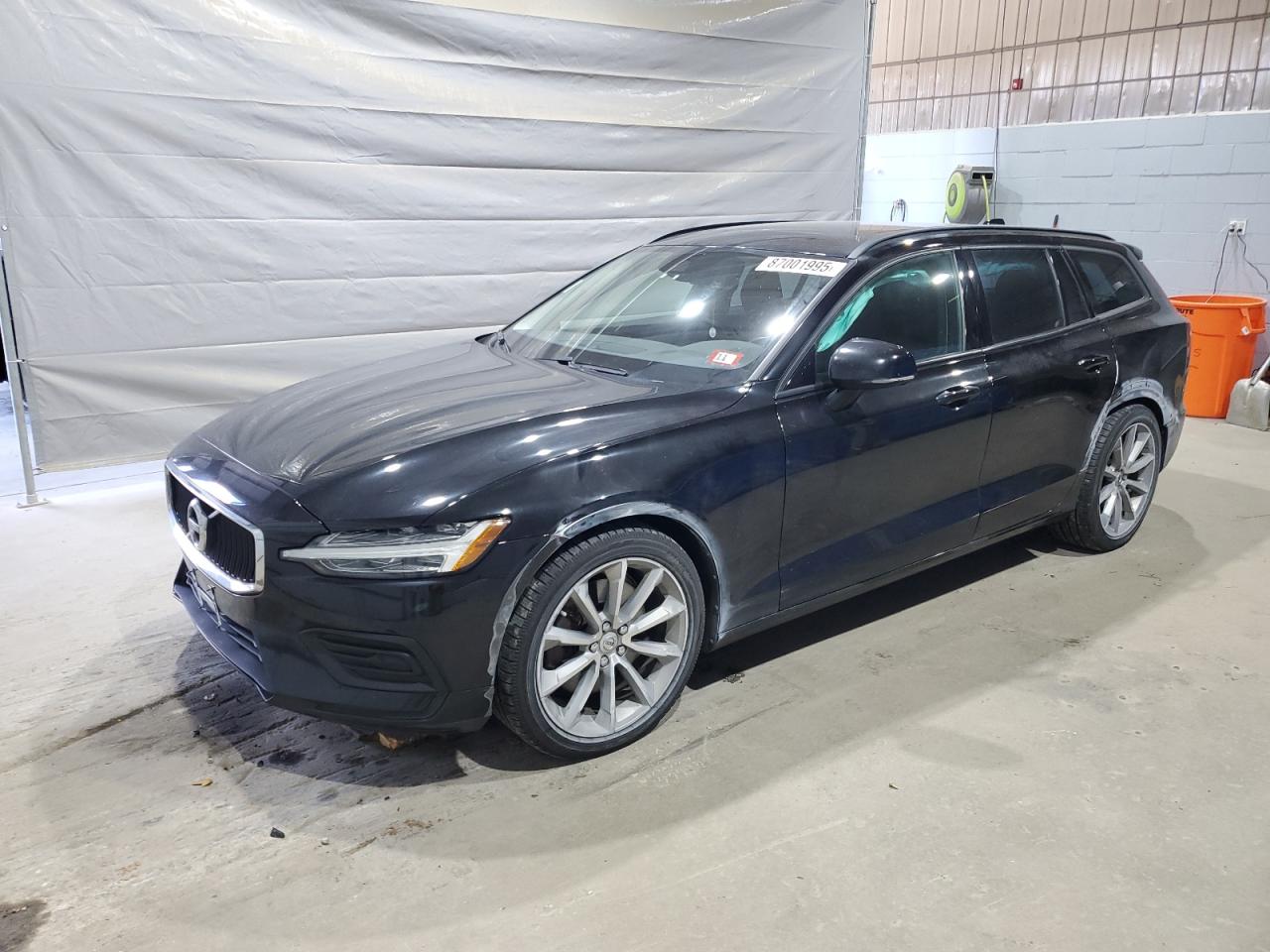 Lot #3270006997 2019 VOLVO V60 T6 MOM