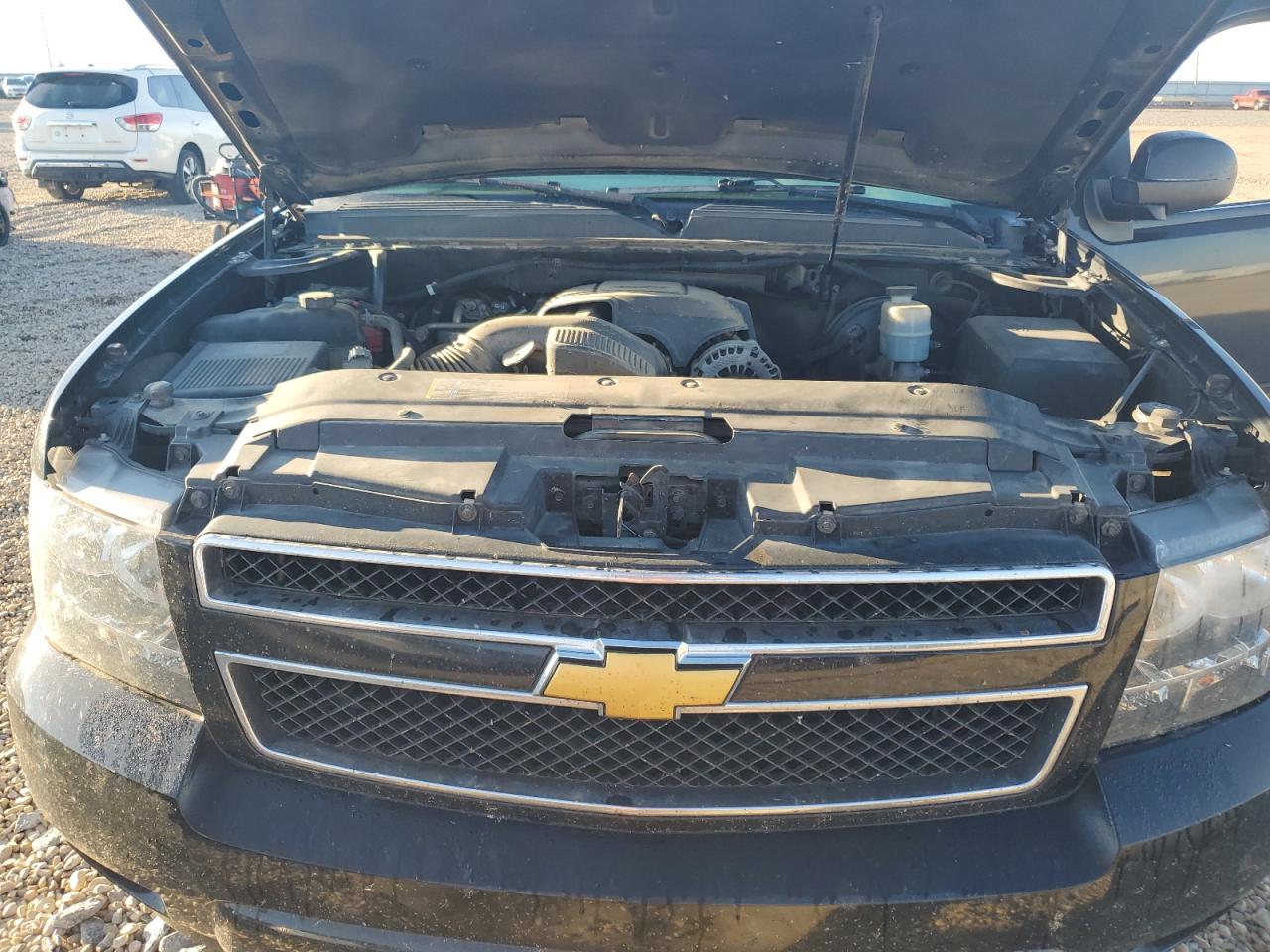 CHEVROLET TAHOE C1500 LS