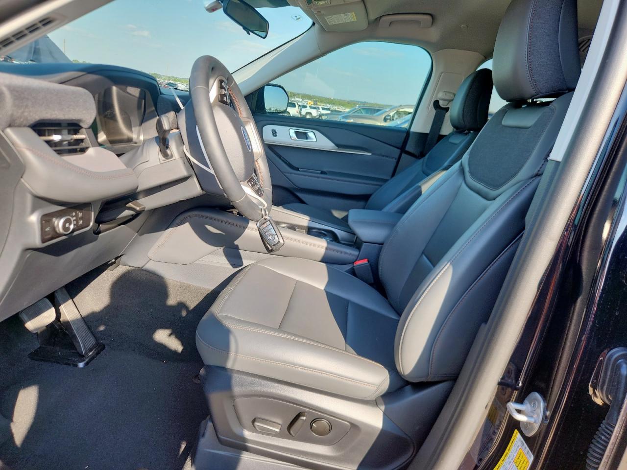 FORD EXPLORER ACTIVE