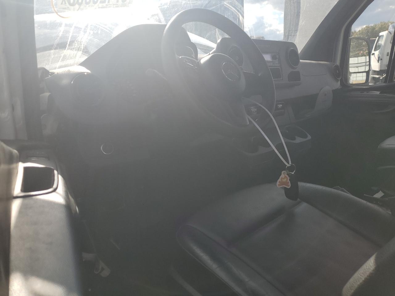 MERCEDES-BENZ SPRINTER 2500