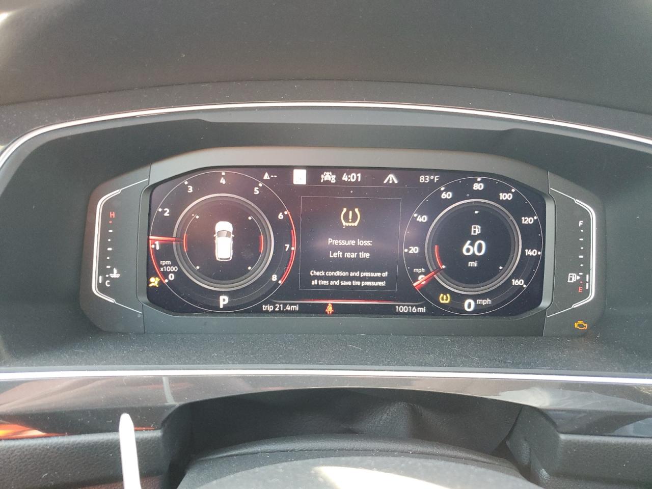 VOLKSWAGEN TIGUAN SEL R-LINE BLACK