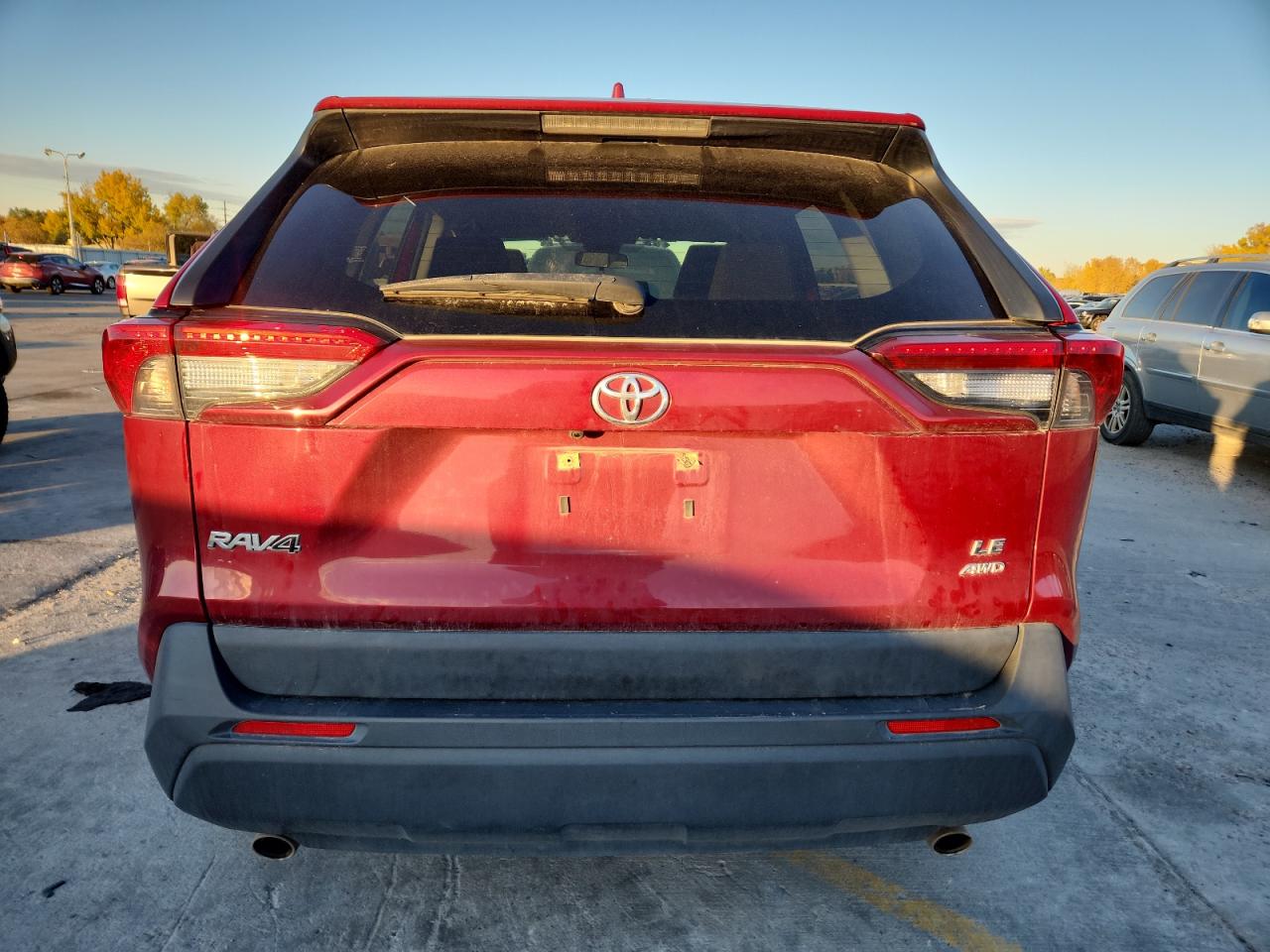 TOYOTA RAV4 LE
