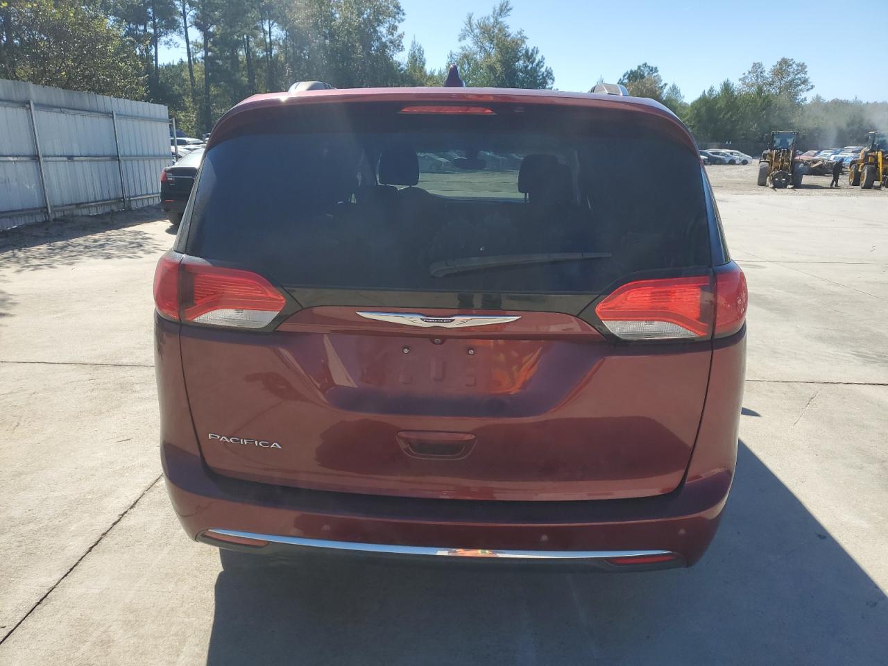 CHRYSLER PACIFICA TOURING L