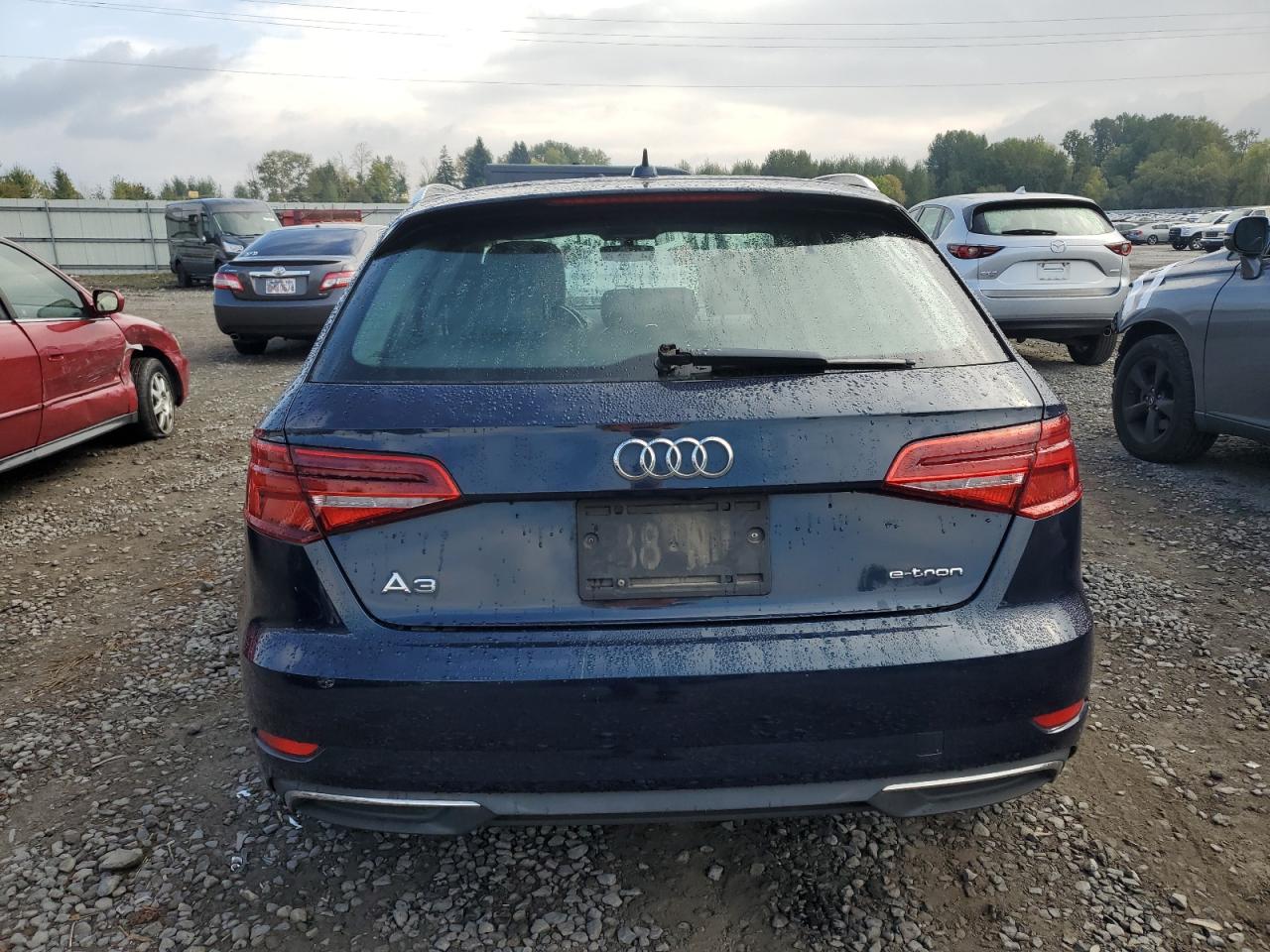 AUDI A3 E-TRON PREMIUM