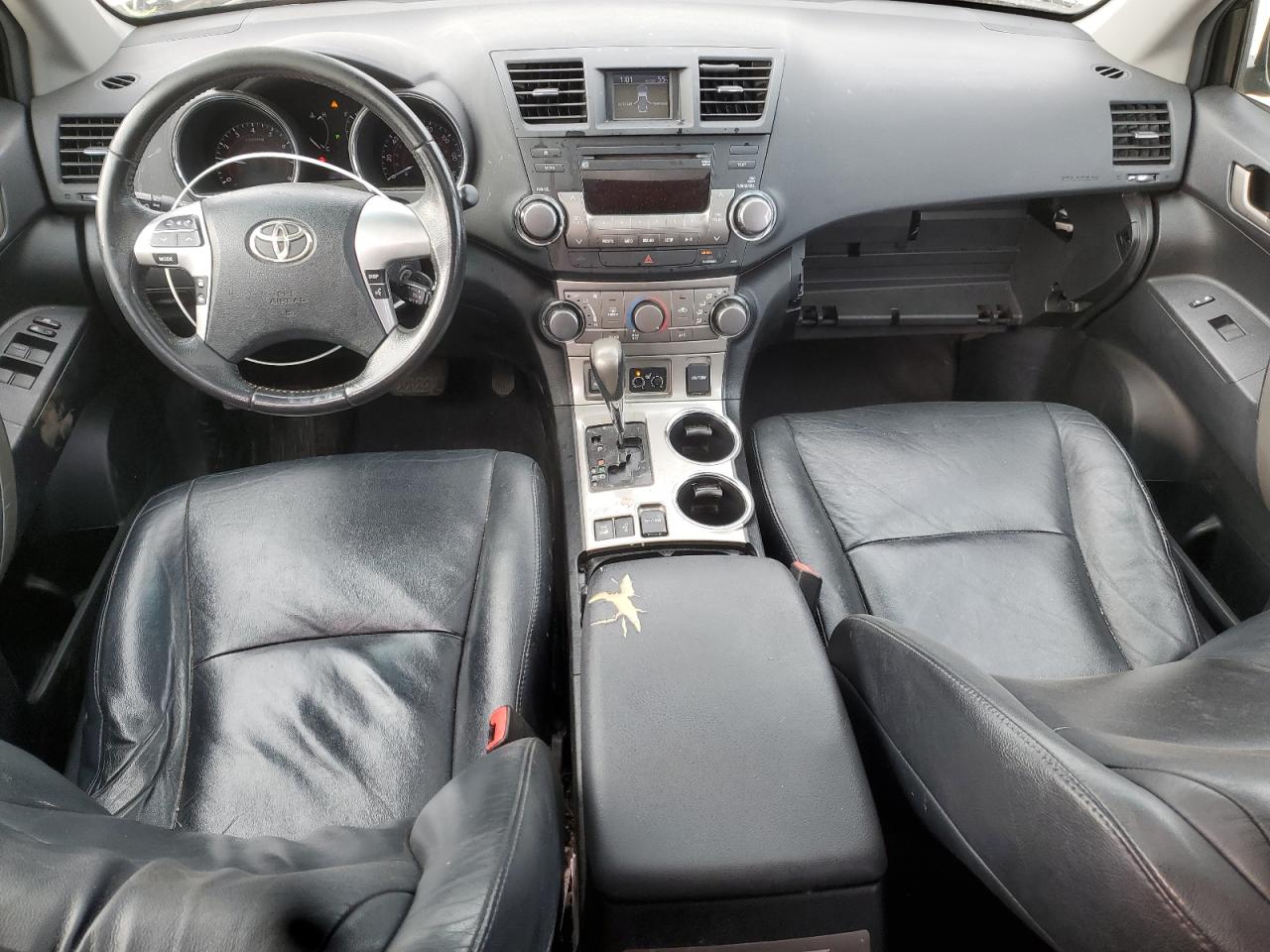 TOYOTA HIGHLANDER BASE