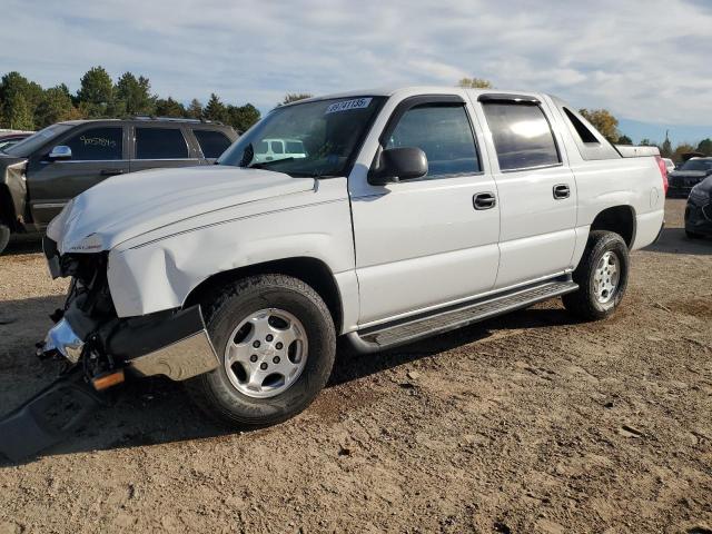 Global Auto Auctions: 2004 CHEVROLET AVALANCHE