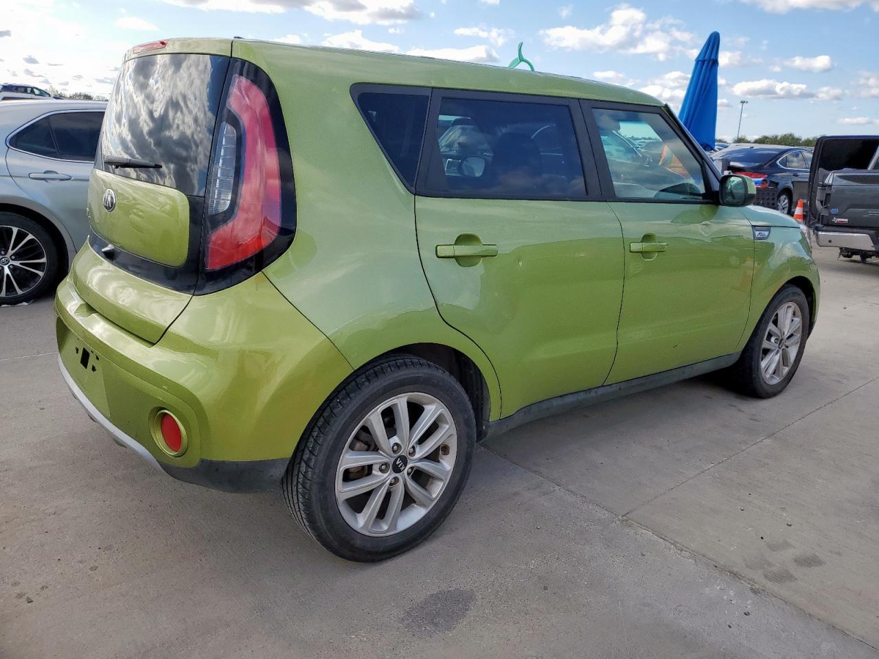 KIA SOUL +